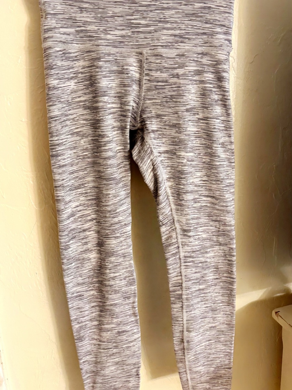 lululemon athletica Girls Heathered Light Gray Leggings